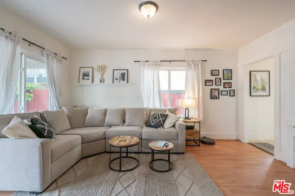 $1,249,000 | 4354 Prospect Avenue, Los Angeles, CA 90027