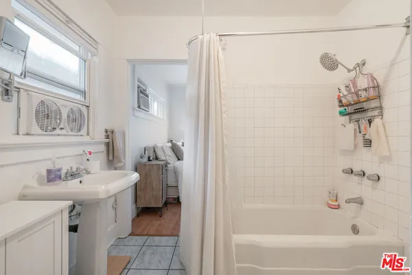 $1,249,000 | 4354 Prospect Avenue, Los Angeles, CA 90027