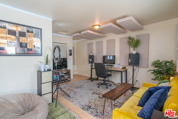 $1,249,000 | 4354 Prospect Avenue, Los Angeles, CA 90027