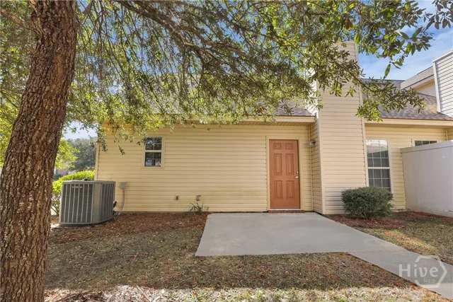 $299,900 | 100 Coach House Square, Pooler, GA 31322