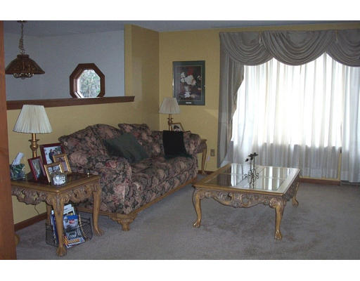 30 Prouty Street Springfield, MA 01119 - Photo 5 of 8 a living room with furniture and a wooden floor