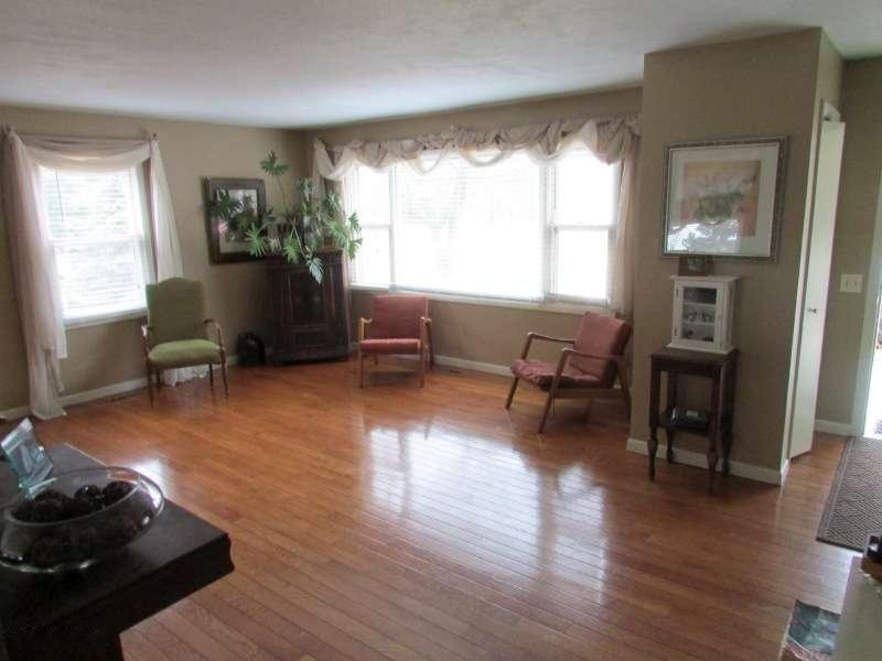 5502 South Carr Road Fruitport, MI 49415 - Photo 4 of 21 Formal Dining Room