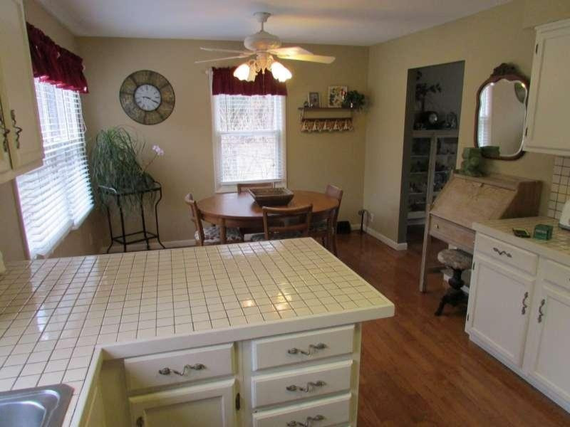 5502 South Carr Road Fruitport, MI 49415 - Photo 9 of 21 Kitchen/Eating Area