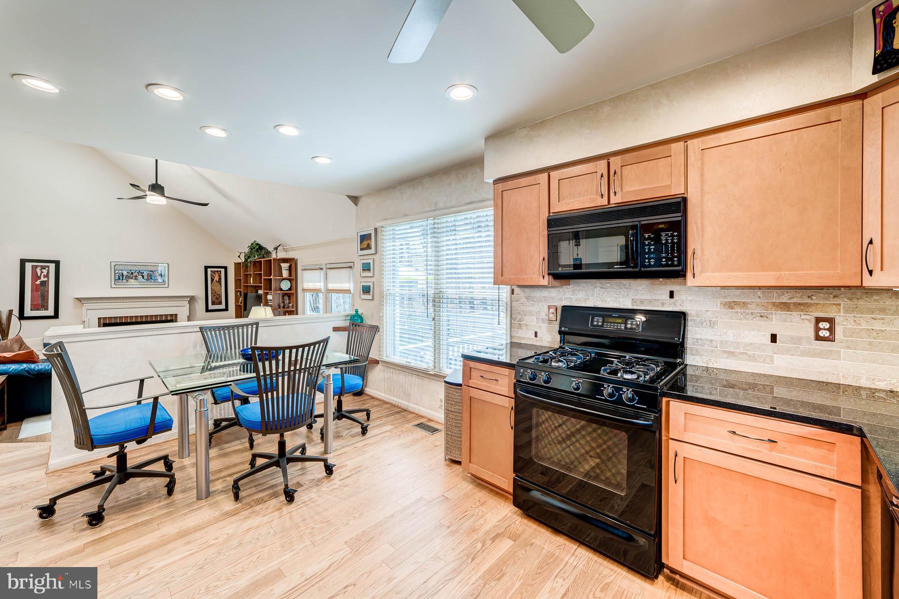 6724 Passageway Place Burke, VA 22015 - Photo 22 of 77