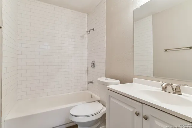 $1,755 | 9550 New World Drive, San Antonio, TX 78239