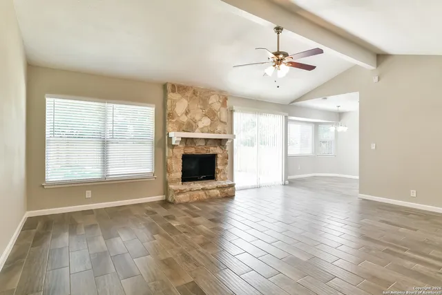 $1,755 | 9550 New World Drive, San Antonio, TX 78239