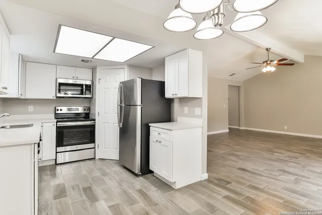$1,755 | 9550 New World Drive, San Antonio, TX 78239