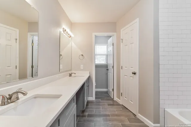 $1,755 | 9550 New World Drive, San Antonio, TX 78239