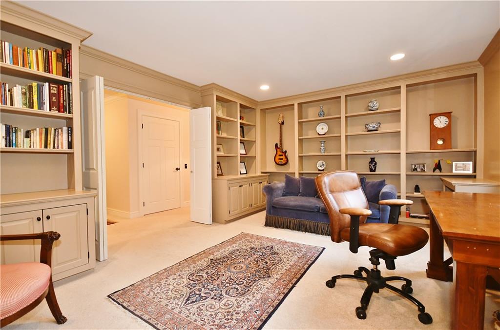 2 Edgewood Road Pittsburgh, PA 15215 - Photo 21 of 25 Gallery Image 21