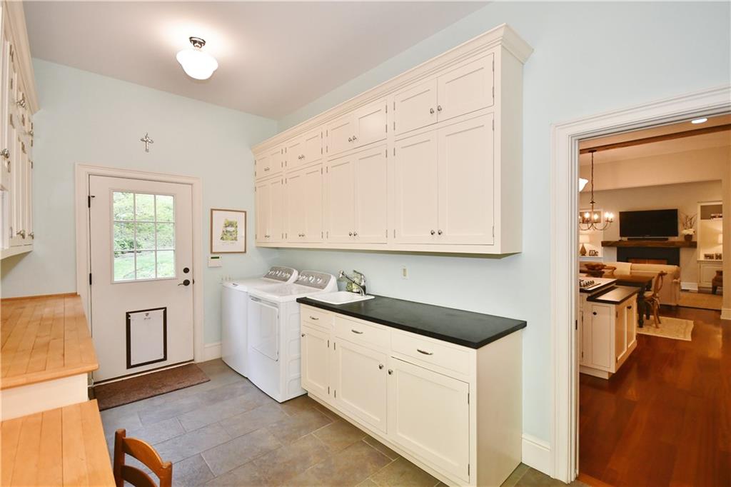 2 Edgewood Road Pittsburgh, PA 15215 - Photo 23 of 25 Gallery Image 23