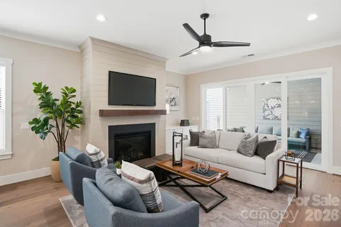 $1,175,000 | 19024 Newburg Hl Road, Davidson, NC 28036