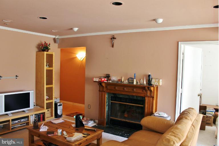 14901 Cleese Court, Unit 5CF Silver Spring, MD 20906 - Photo 1 of 5 Interior (General)