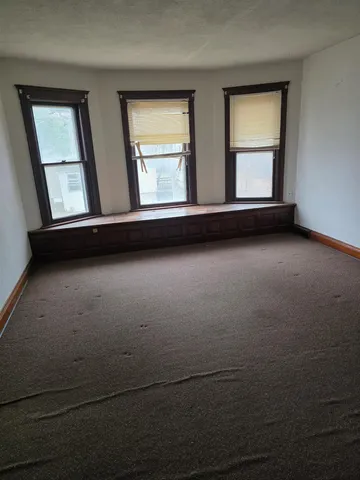 $74,900 | 21 West Dexter Street, Freeport, IL 61032