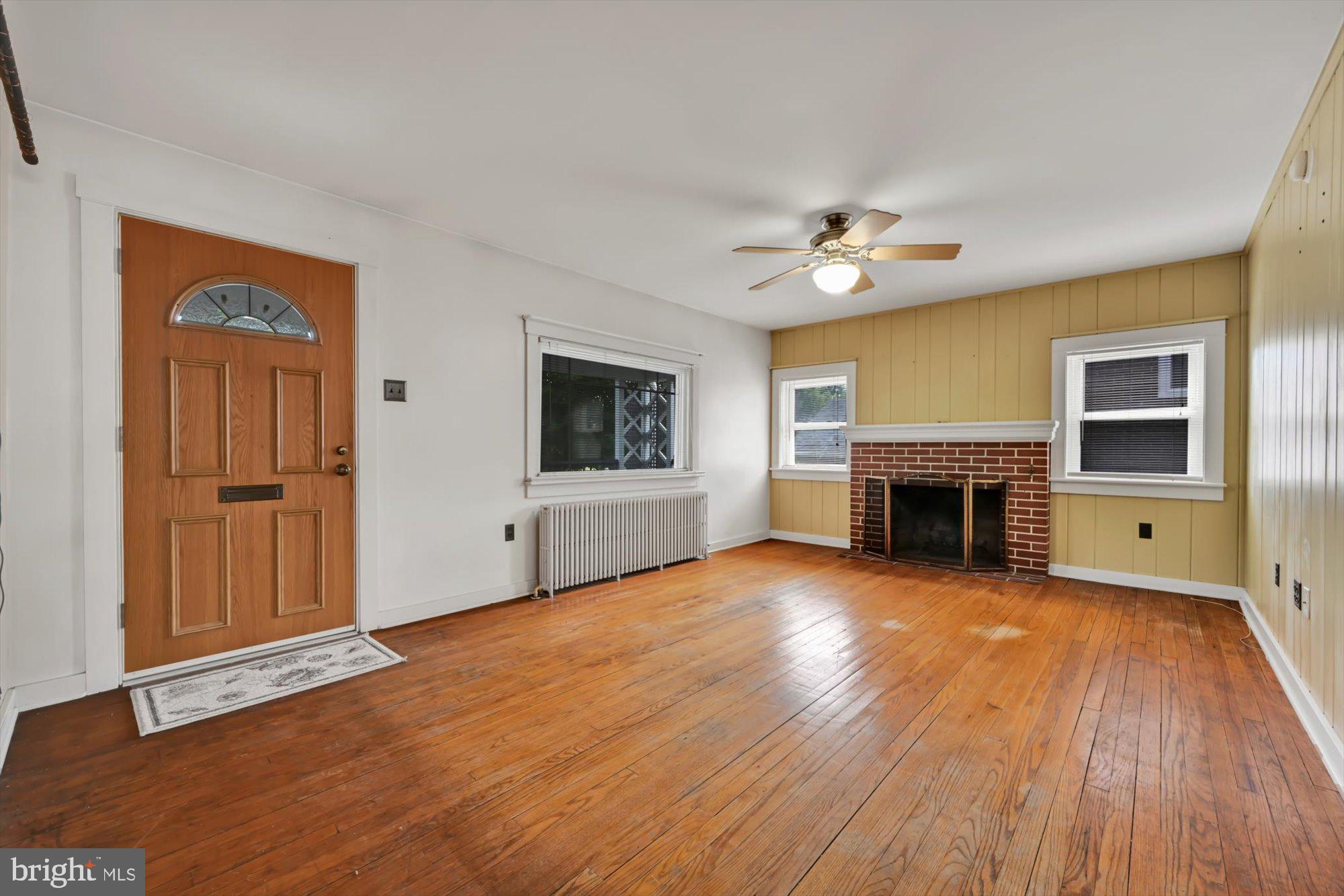 236 Hershey Avenue Lancaster, PA 17603 - Photo 4 of 31