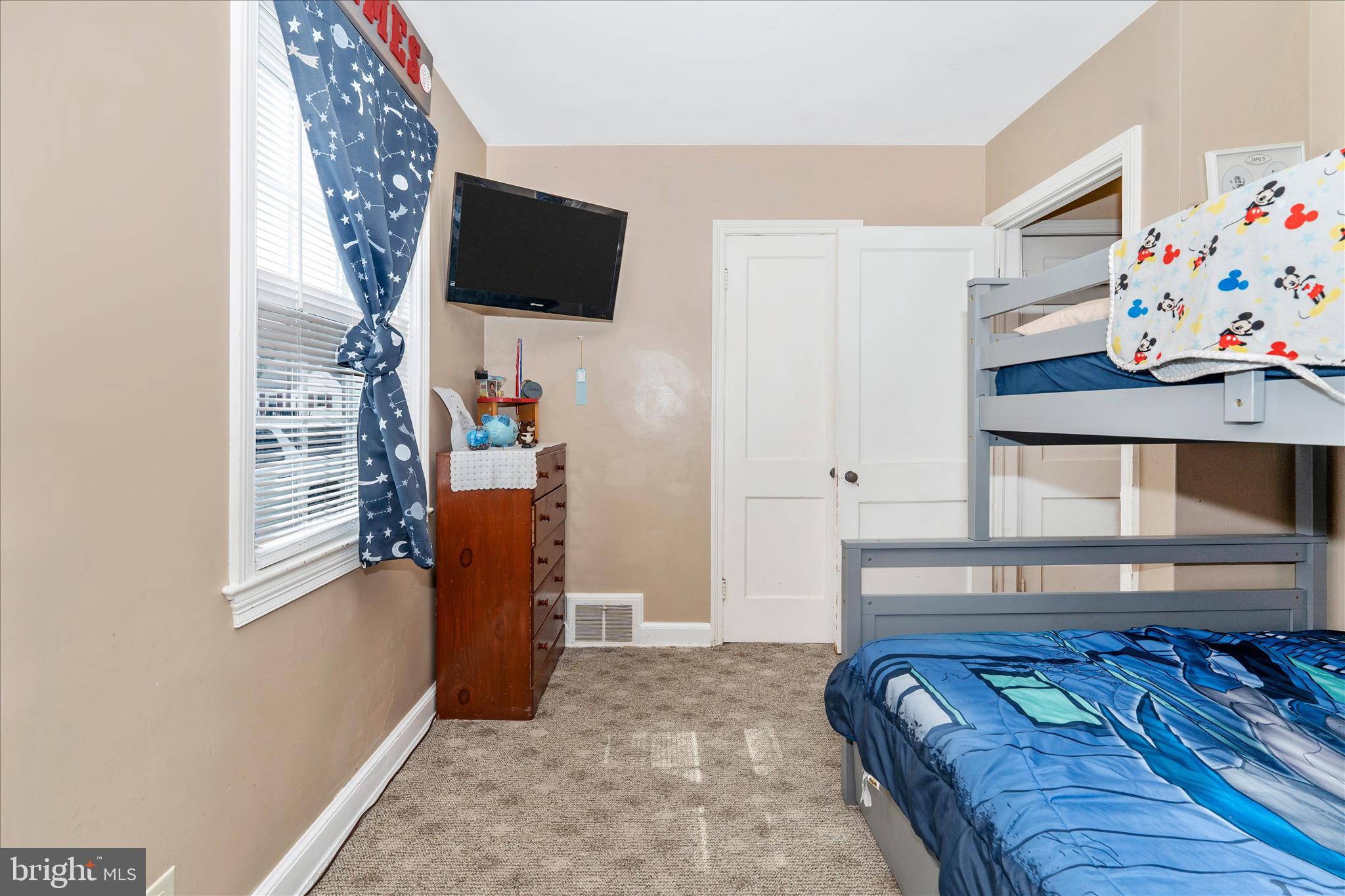 1052 Fairview Road Hagerstown, MD 21742 - Photo 22 of 48 Bedroom