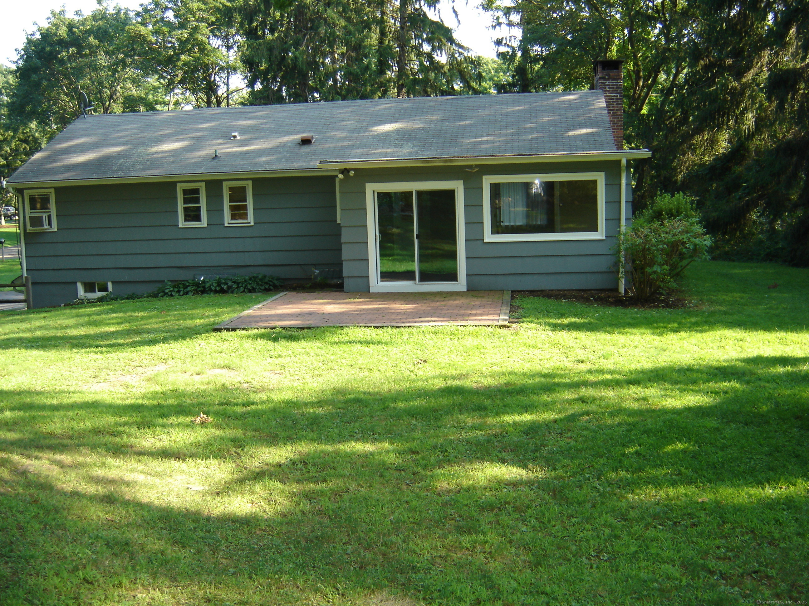 27 Westway Road Westport, CT 06880 - Photo 21 of 23 Private Backyard