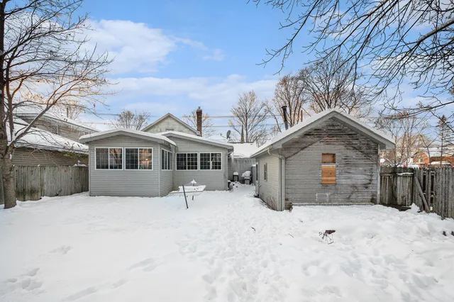 $220,000 | 211 South St Joseph Avenue, Niles, MI 49120