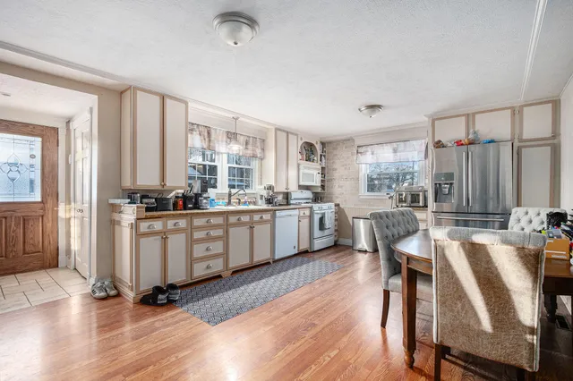 $220,000 | 211 South St Joseph Avenue, Niles, MI 49120