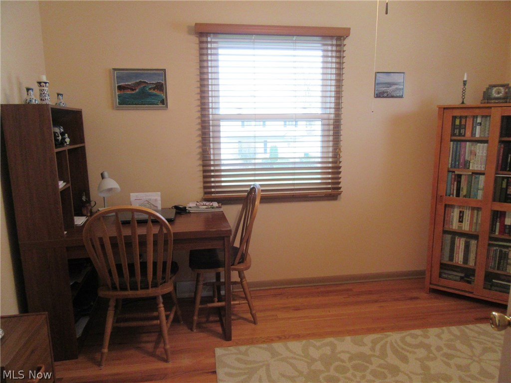 4095 Linnell Road Cleveland, OH 44121 - Photo 16 of 24 Gallery Image 16
