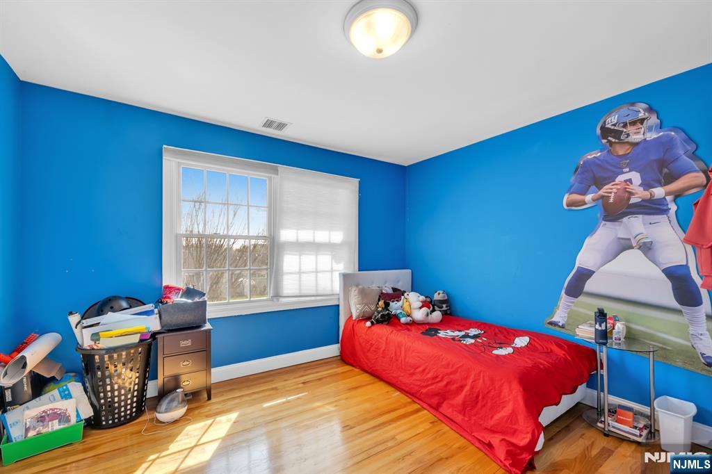 683 Victoria Avenue Paramus, NJ 07652 - Photo 30 of 48