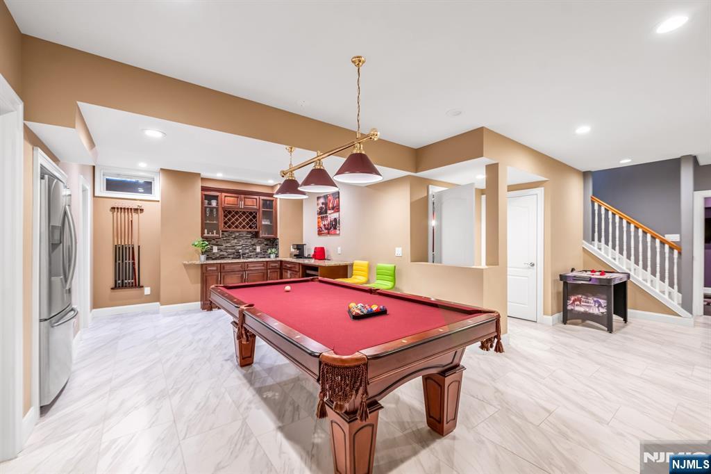 683 Victoria Avenue Paramus, NJ 07652 - Photo 34 of 48