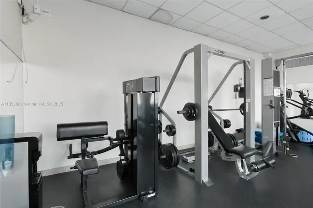 a view of a fountain in front of a building