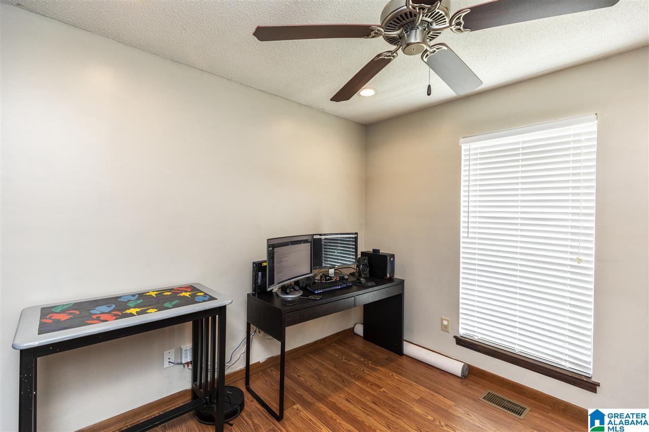 1088 Pebble Lane Mount Olive, AL 35117 - Photo 11 of 37