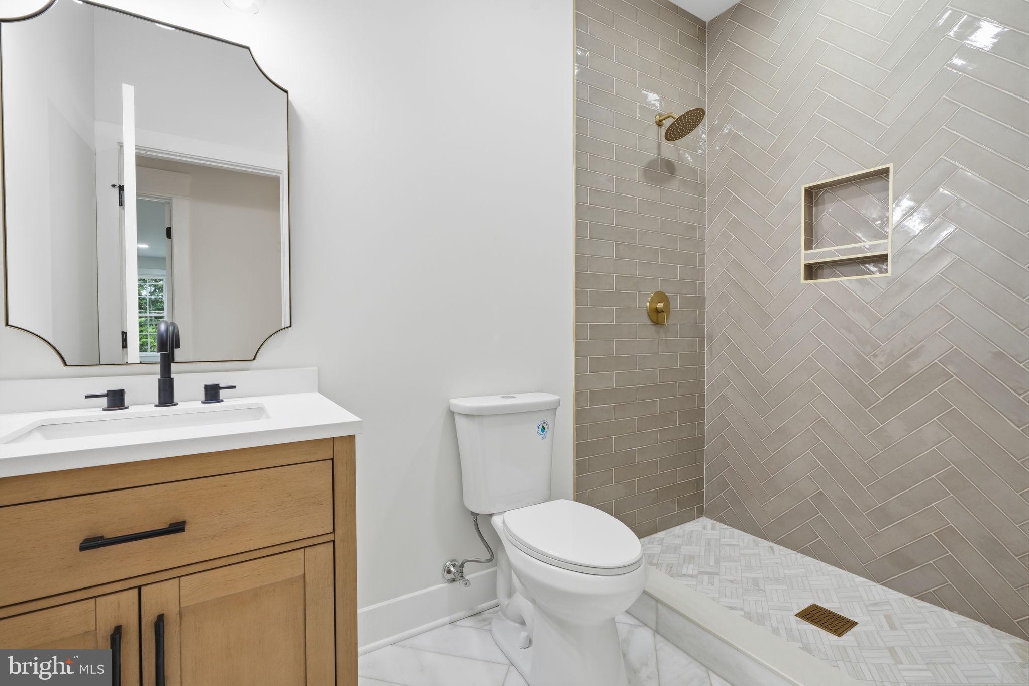 82 Scott Road Perkasie, PA 18944 - Photo 28 of 46 Hall Bath