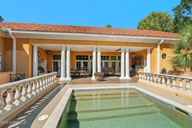 $3,500,000 | 16 Chandeleur Point, Hattiesburg, MS 39402