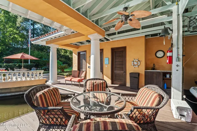 $3,500,000 | 16 Chandeleur Point, Hattiesburg, MS 39402