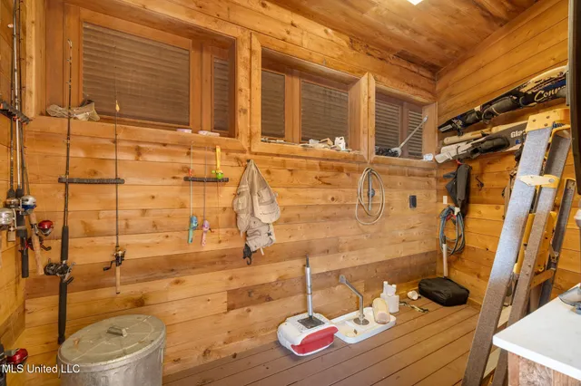 $3,500,000 | 16 Chandeleur Point, Hattiesburg, MS 39402