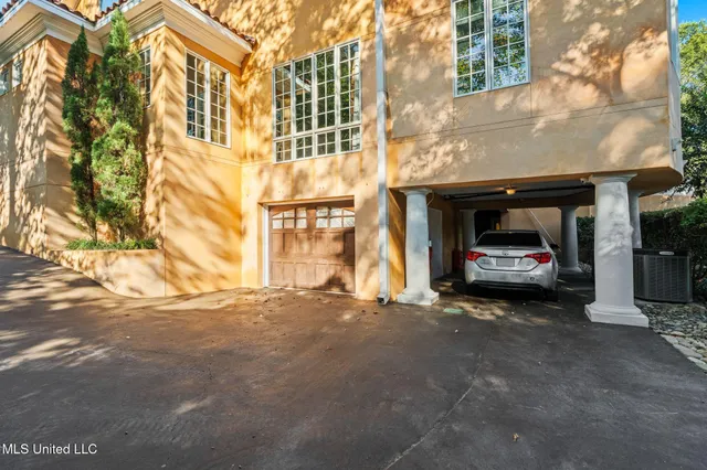 $3,500,000 | 16 Chandeleur Point, Hattiesburg, MS 39402