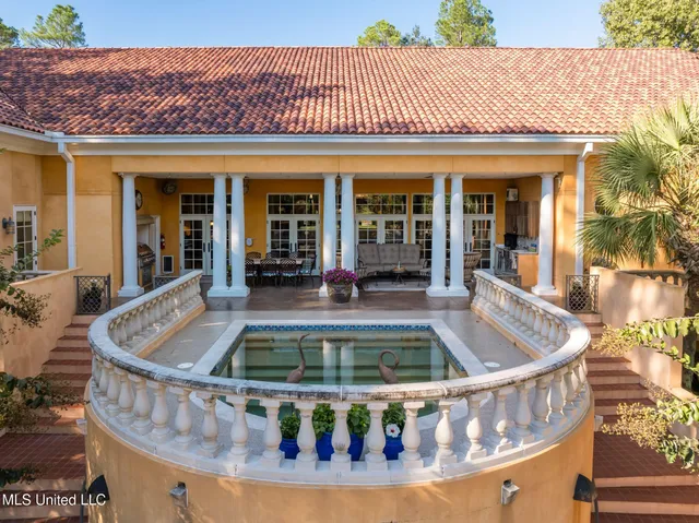 $3,500,000 | 16 Chandeleur Point, Hattiesburg, MS 39402