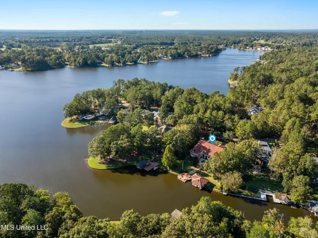 $3,500,000 | 16 Chandeleur Point, Hattiesburg, MS 39402