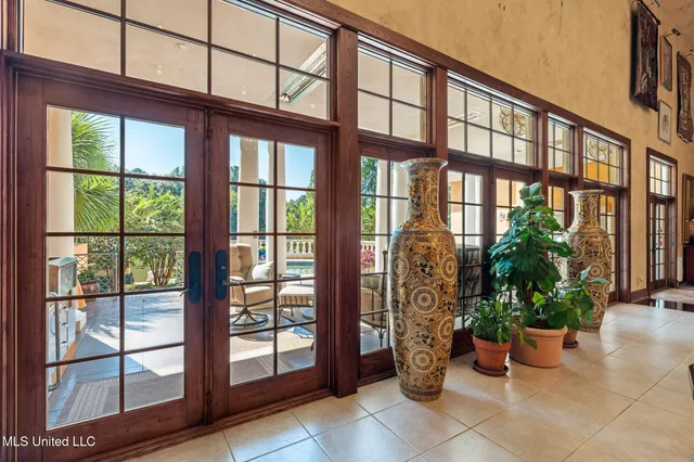 $3,500,000 | 16 Chandeleur Point, Hattiesburg, MS 39402