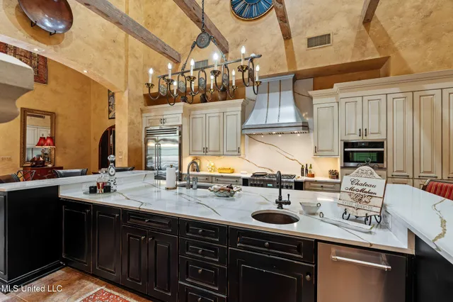 $3,500,000 | 16 Chandeleur Point, Hattiesburg, MS 39402