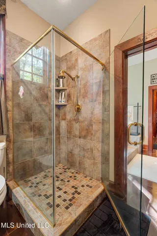 $3,500,000 | 16 Chandeleur Point, Hattiesburg, MS 39402