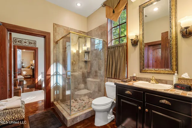 $3,500,000 | 16 Chandeleur Point, Hattiesburg, MS 39402