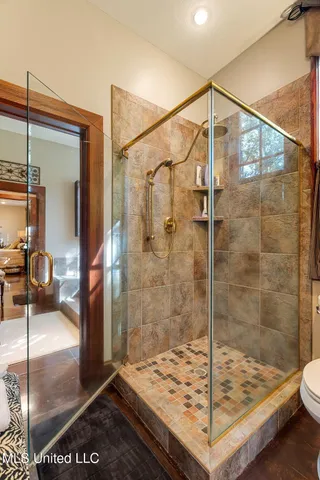 $3,500,000 | 16 Chandeleur Point, Hattiesburg, MS 39402