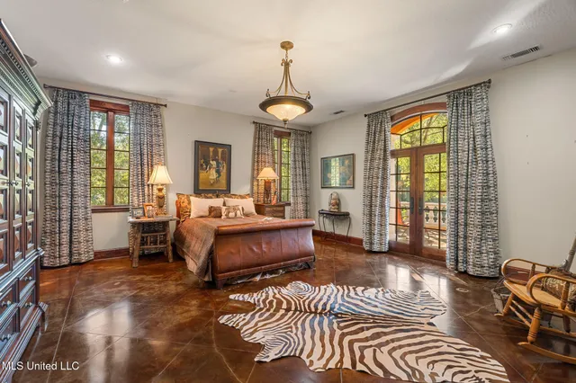 $3,500,000 | 16 Chandeleur Point, Hattiesburg, MS 39402