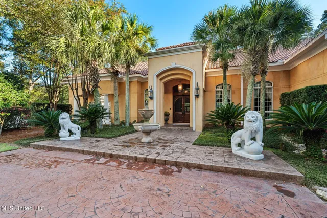 $3,500,000 | 16 Chandeleur Point, Hattiesburg, MS 39402