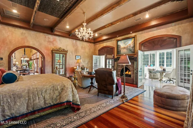 $3,500,000 | 16 Chandeleur Point, Hattiesburg, MS 39402