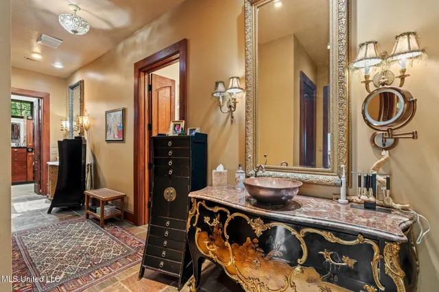 $3,500,000 | 16 Chandeleur Point, Hattiesburg, MS 39402