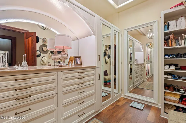 $3,500,000 | 16 Chandeleur Point, Hattiesburg, MS 39402