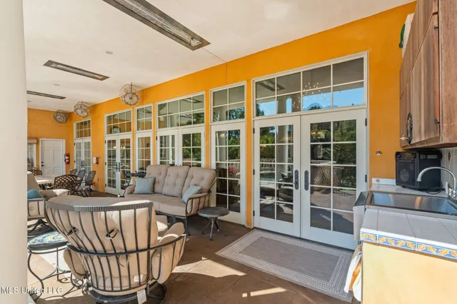 $3,500,000 | 16 Chandeleur Point, Hattiesburg, MS 39402