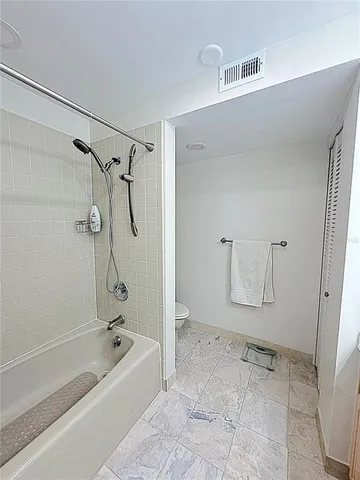 $3,595 | 1460 Gulf Boulevard, Unit 411, Clearwater Beach, FL 33767