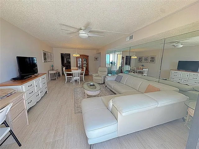 $3,595 | 1460 Gulf Boulevard, Unit 411, Clearwater Beach, FL 33767