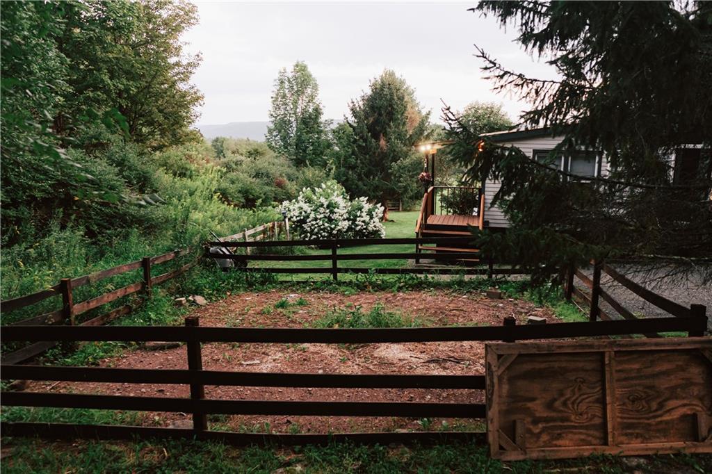 24 Valell Path Livingston Manor, NY 12758 - Photo 4 of 47