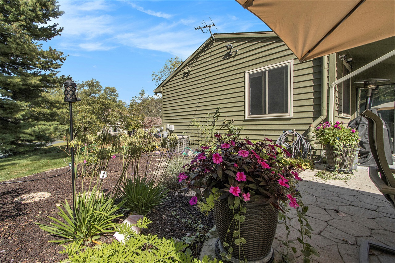 1505 Spruce Brook Road Kalamazoo, MI 49008 - Photo 9 of 33 Gallery Image 9