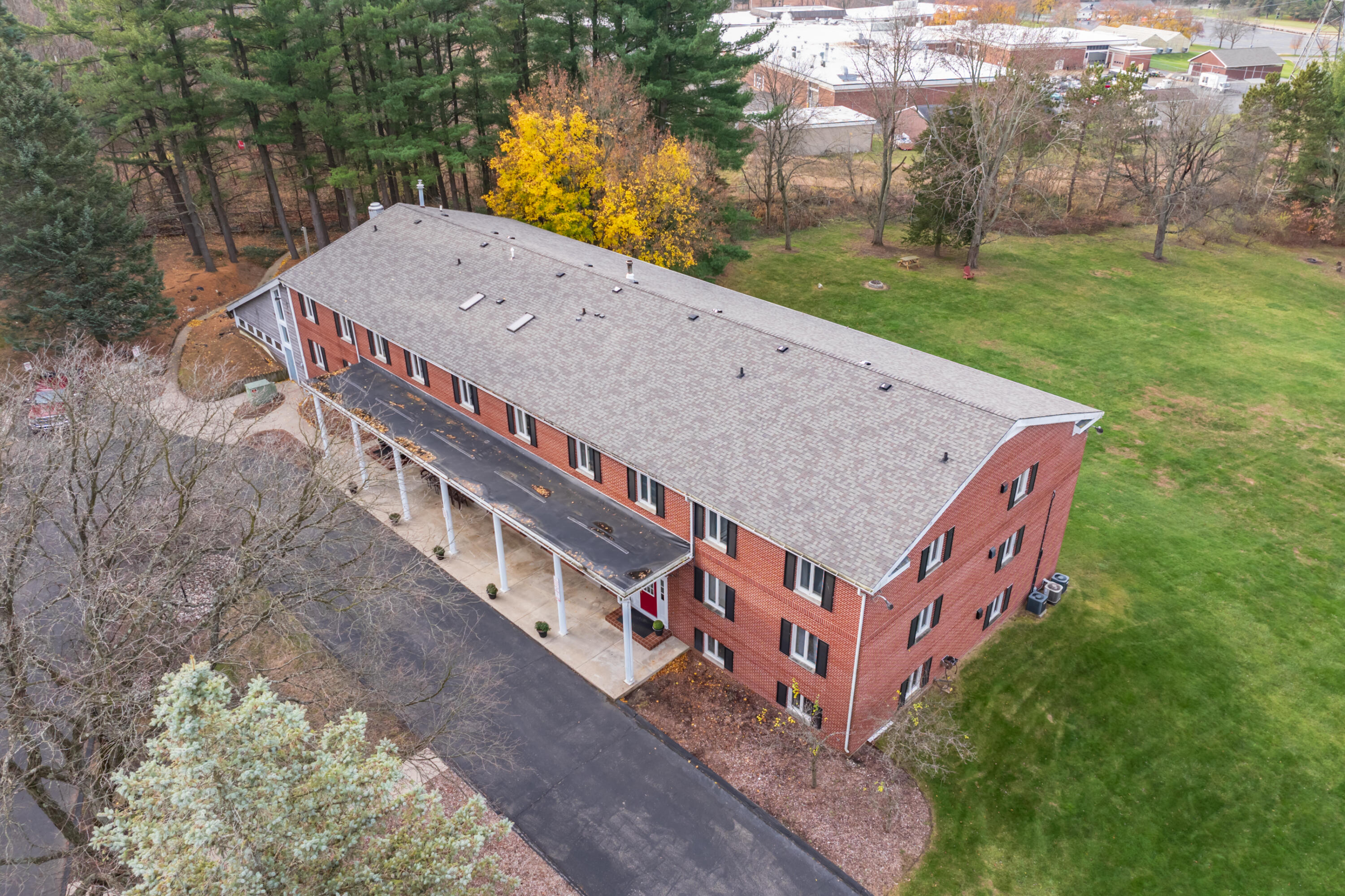 561 Garrison Road Battle Creek, MI 49017 - Photo 2 of 66